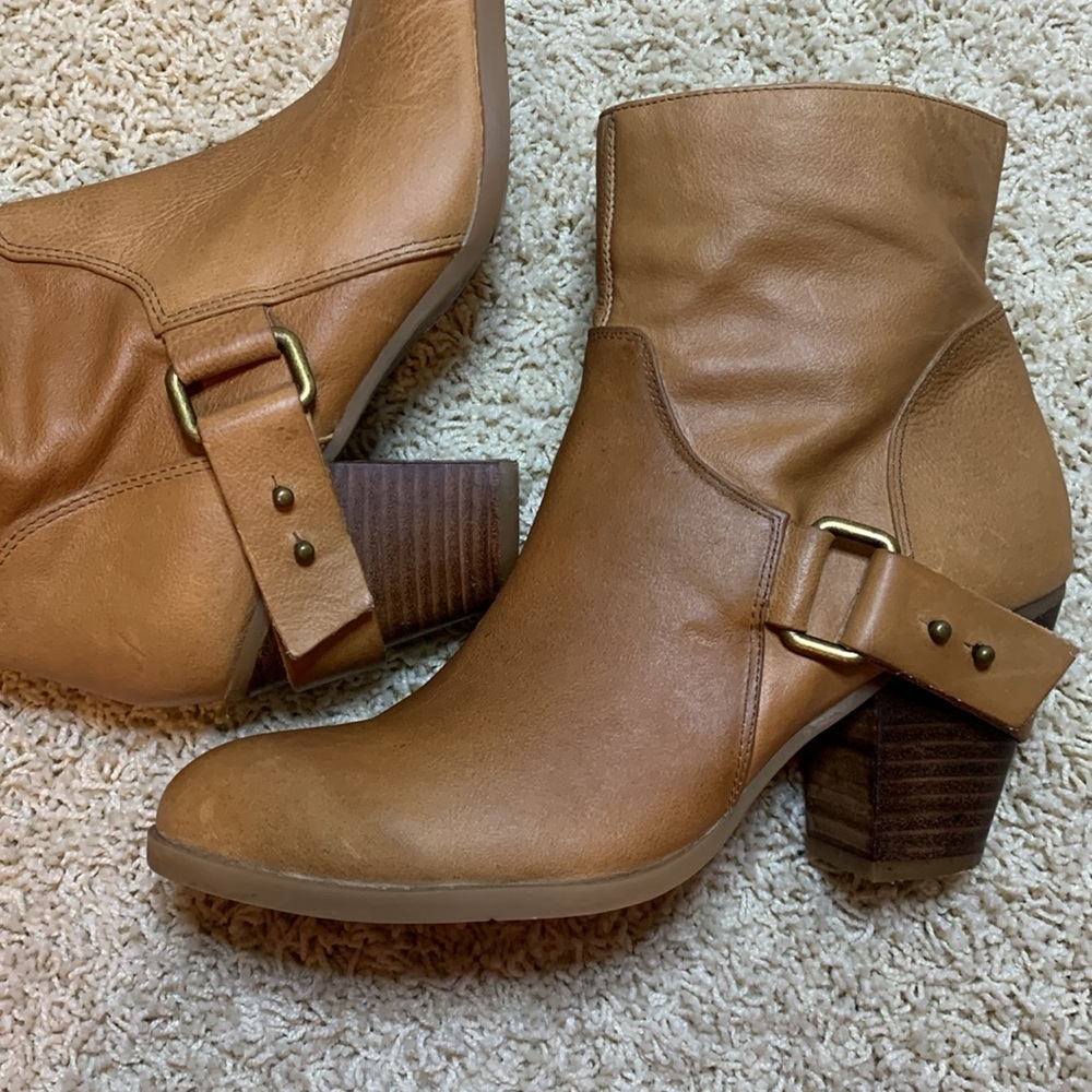 NINE WEST HERE WE GOO LEATHER UPPER BUCKLEGOLD HARDWARE SZ 7.5 tan cowboy boot